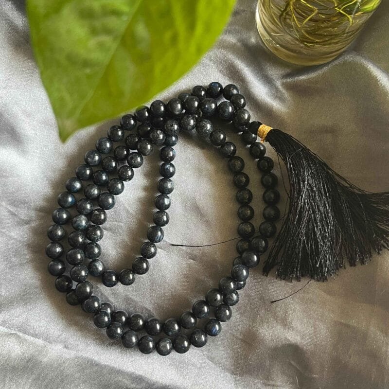 Blue Kynite Healing Crystal 108 Beads Jap Mala (8mm) - Image 2